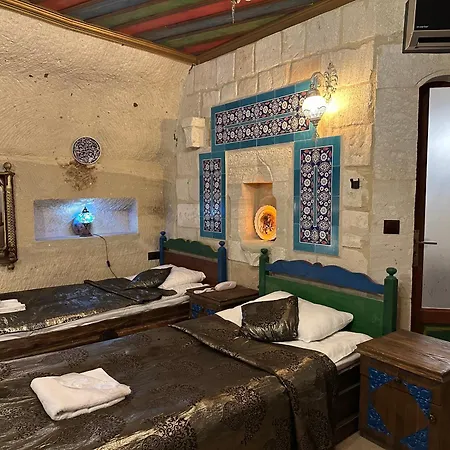 Hotel Palace Cave 2*