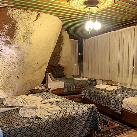 Palace Cave 2*