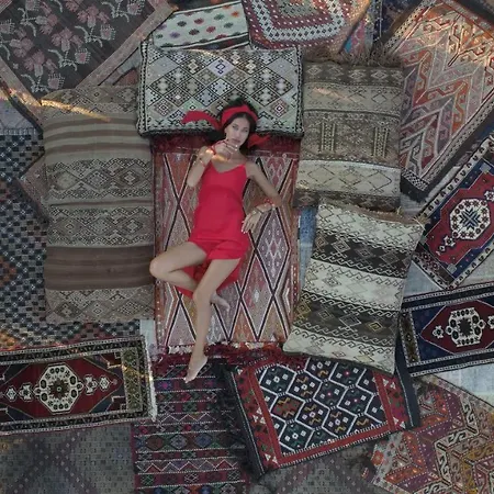 فندق Palace Cave 2*