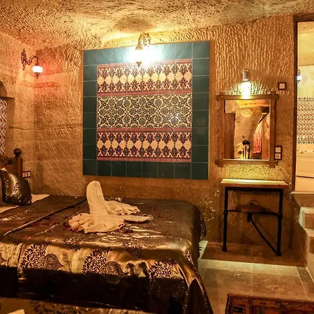 Palace Cave فندق غوريمِيه