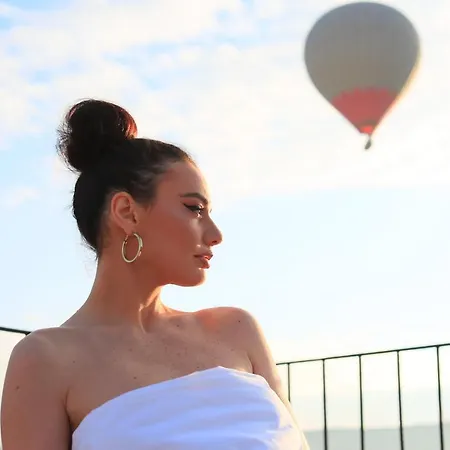 Hotel Palace Cave 2*