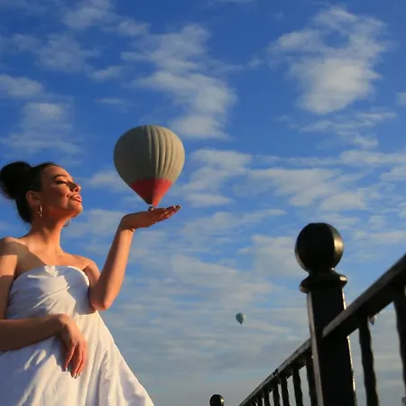 Palace Cave Hotel 2*