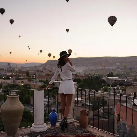 Palace Cave Hotel 2*