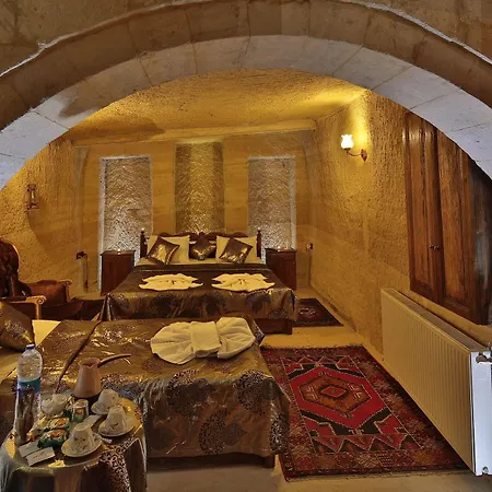 Hotel Palace Cave
