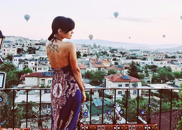 Palace Cave Ξενοδοχείο 2*