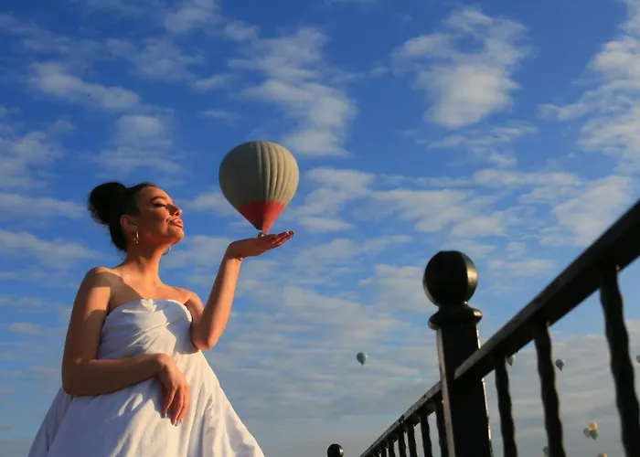 Palace Cave Hotel 2*